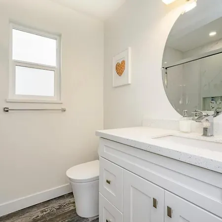 Cortina Place