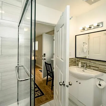 Cortina Place *